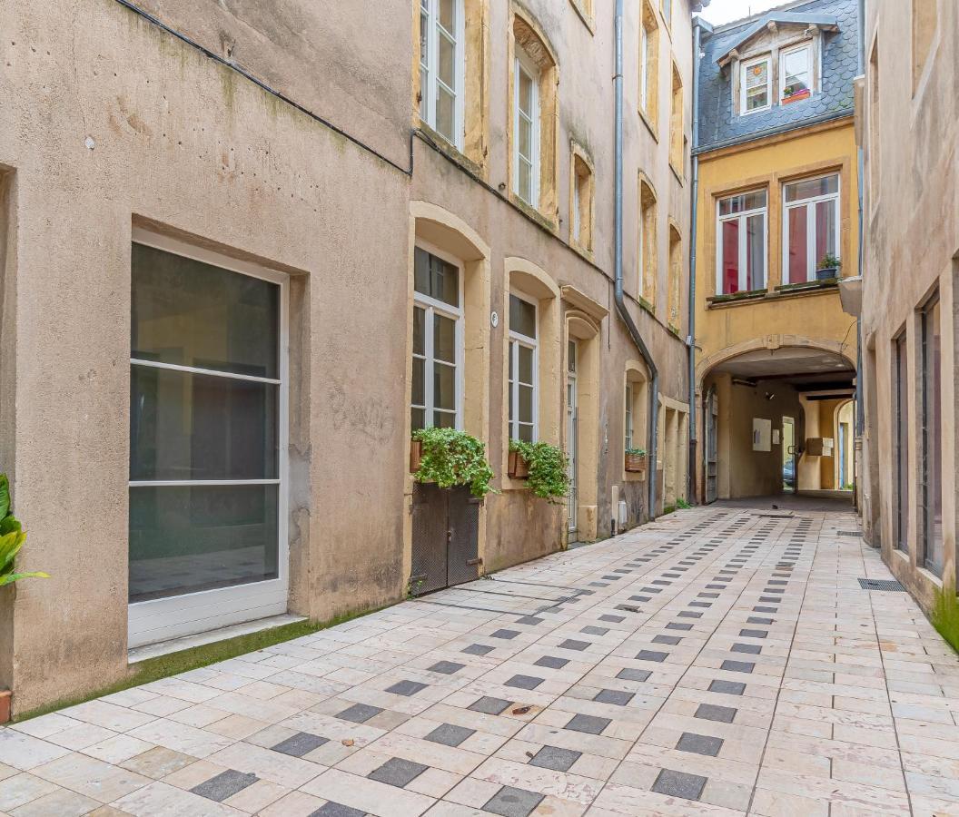 Appartement En Centre Pietonnier Proche De La Gare Thionville Kültér fotó